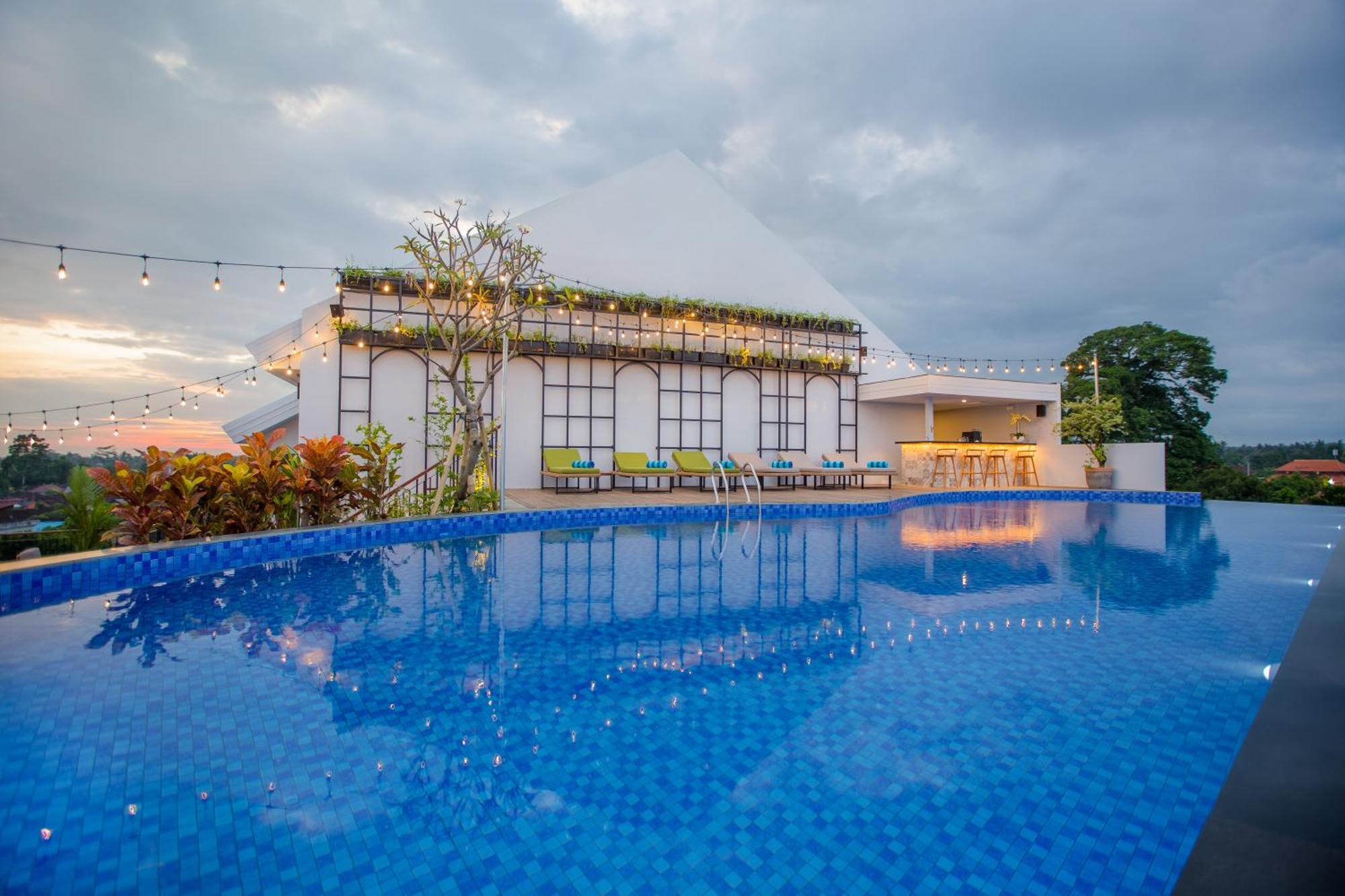 Rv Hotel Gianyar Ubud Zewnętrze zdjęcie